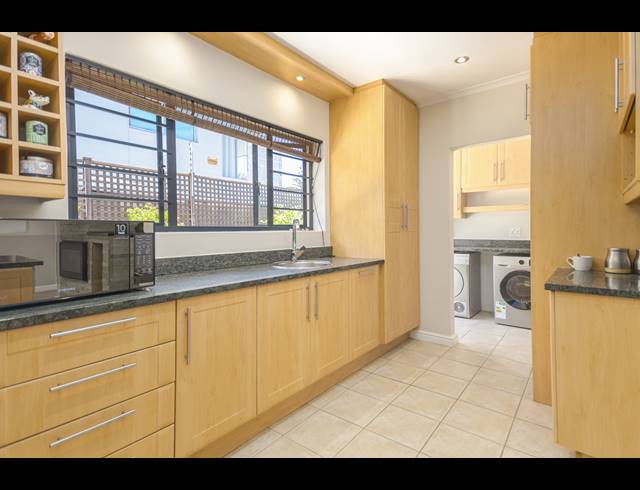 4 BEDROOM FREESTANDING RENTED IN VAN RIEBEECKSTRAND